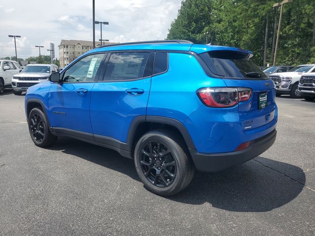 2025 Jeep Compass Latitude Altitude Special Edition photo 4