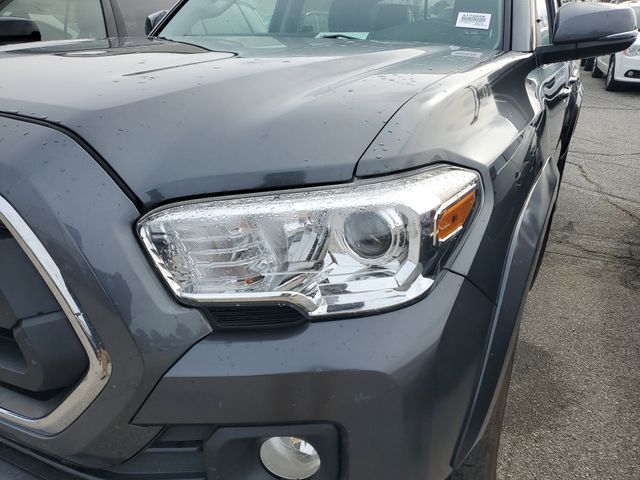 2022 Toyota Tacoma SR5 photo 4