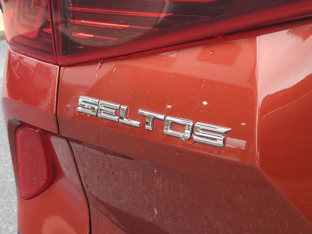2021 Kia Seltos S photo 4