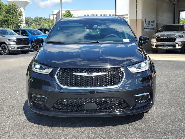 2025 Chrysler Pacifica photo 2