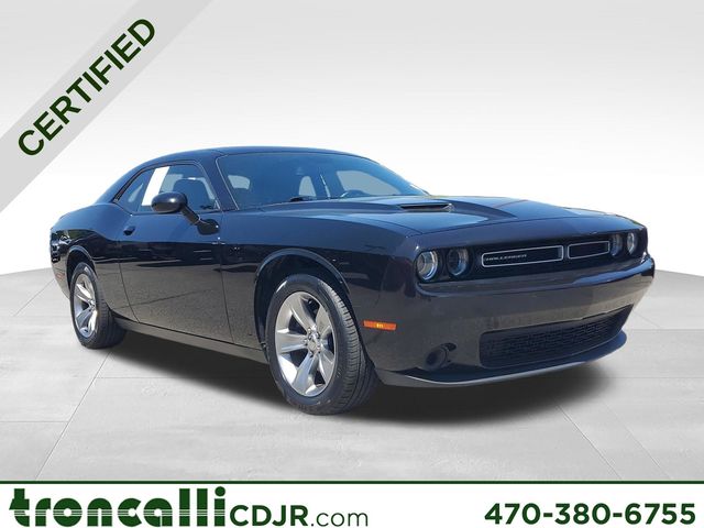 2019 Dodge Challenger SXT Auto's photo