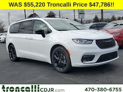 2026 Chrysler Pacifica LIMITED Passenger Van