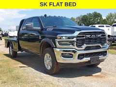 2025 Ram 3500 Chassis Cab 3500 TRADESMAN CREW CAB CHASSIS 4X4 60' CA Pickup