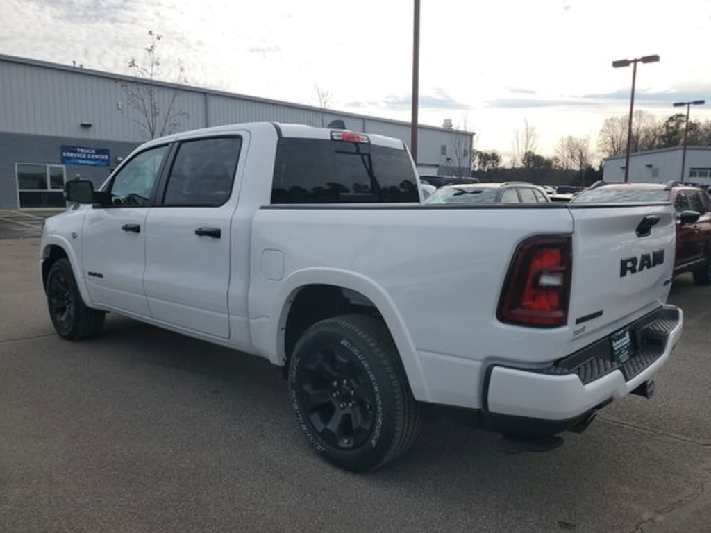 New 2026 Ram 1500 BIG HORN CREW CAB 4X4 5'7 BOX Pickup