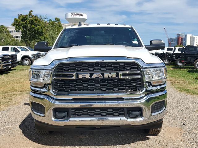 2022 Ram 3500 Tradesman photo 2
