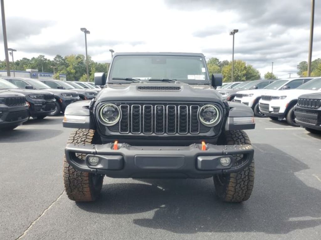 New 2025 Jeep Gladiator MOJAVE X 4X4 Pickup
