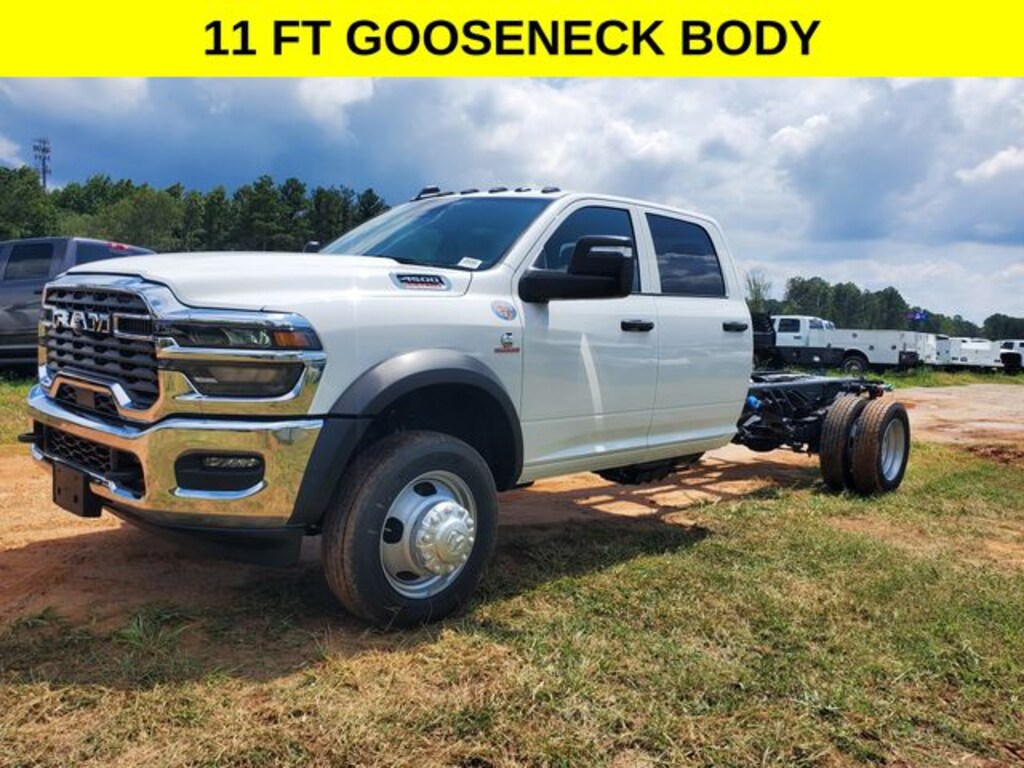 New 2025 Ram 4500 Chassis Cab 4500 TRADESMAN CHASSIS CREW CAB 4X4 84' CA Pickup