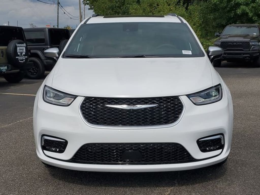 New 2026 Chrysler Pacifica PINNACLE Passenger Van