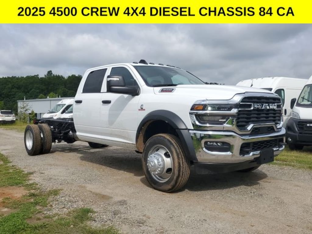 New 2025 Ram 4500 Chassis Cab 4500 TRADESMAN CHASSIS CREW CAB 4X4 84' CA Pickup