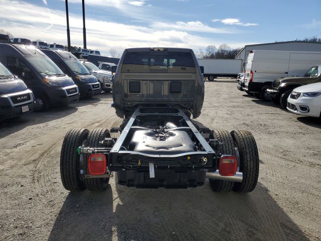 2026 Ram 5500 Tradesman photo 4