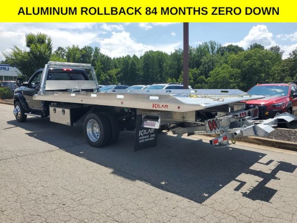 New 2024 Ram 5500 Chassis Cab 5500 SLT CHASSIS REGULAR CAB 4X4 120' CA Pickup