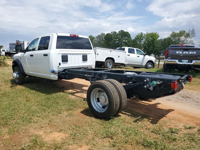 2025 Ram 5500 Tradesman photo 4