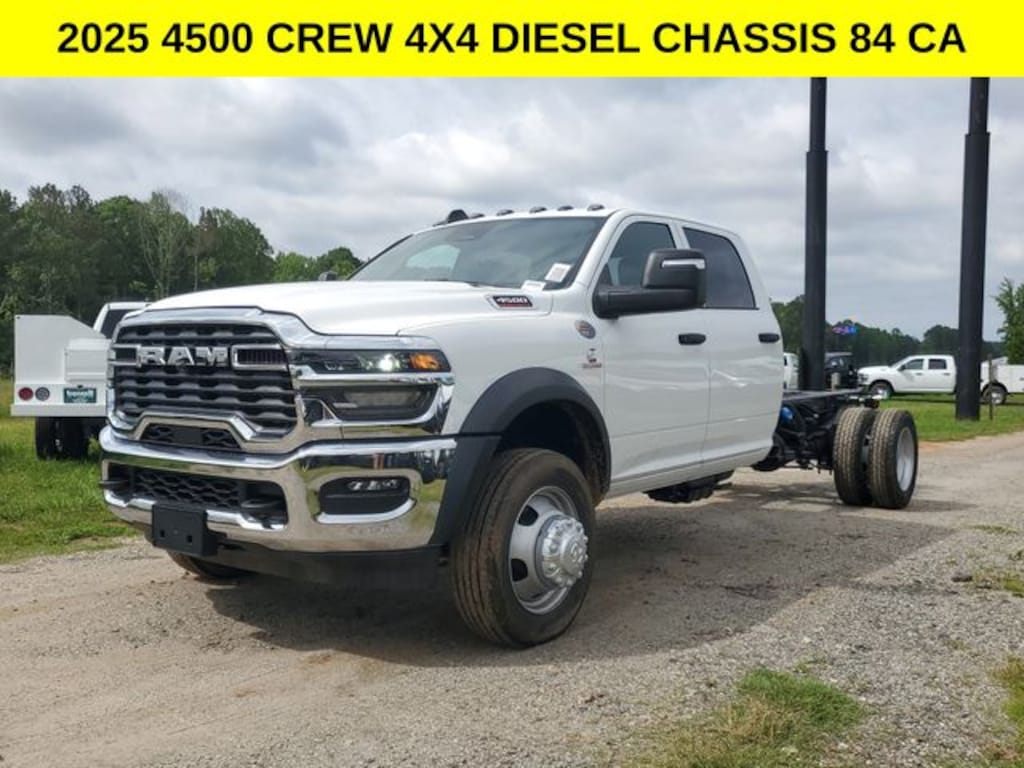 New 2025 Ram 4500 Chassis Cab 4500 TRADESMAN CHASSIS CREW CAB 4X4 84' CA Pickup