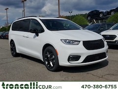 2026 Chrysler Pacifica LIMITED AWD Passenger Van for sale in Forsyth County, GA