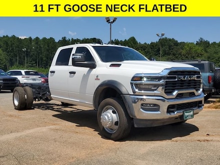 2025 Ram 5500 TRADESMAN CHASSIS CREW CAB 4X4 84' CA Pickup