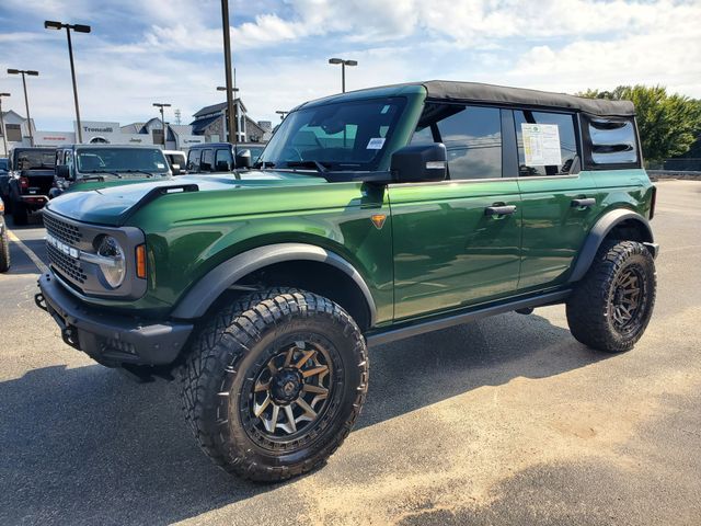 2024 Ford Bronco Badlands photo 3