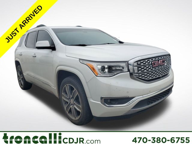 2017 GMC Acadia Denali's photo