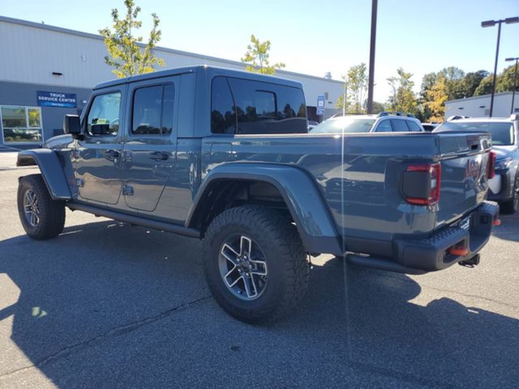 New 2025 Jeep Gladiator MOJAVE X 4X4 Pickup