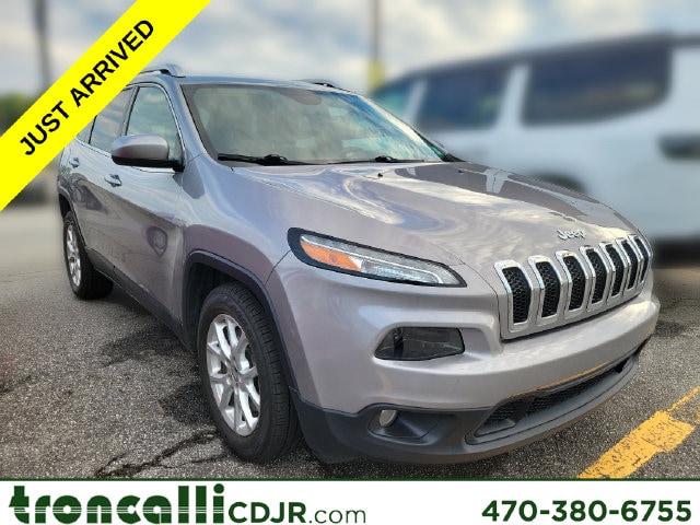 Used 2015 Jeep Cherokee Latitude with VIN 1C4PJLCS8FW547257 for sale in Cumming, GA