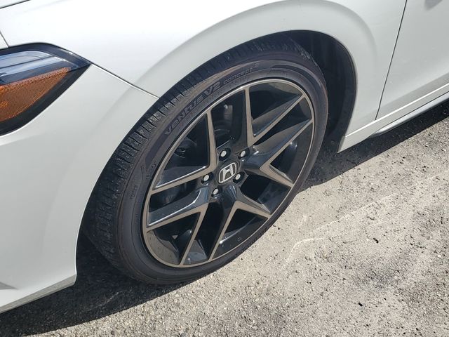 2022 Honda Civic Sport Touring photo 3
