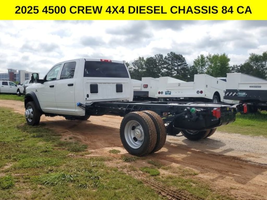 New 2025 Ram 4500 Chassis Cab 4500 TRADESMAN CHASSIS CREW CAB 4X4 84' CA Pickup