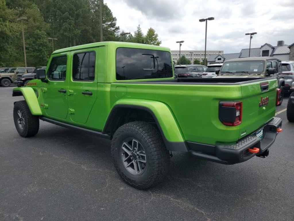 New 2025 Jeep Gladiator MOJAVE X 4X4 Pickup