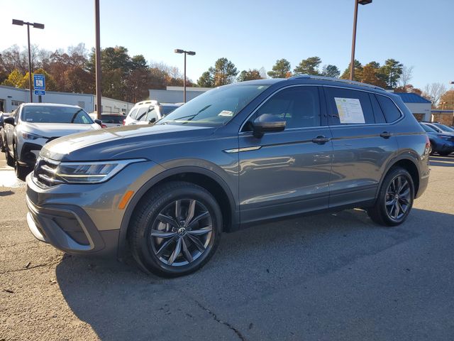2023 Volkswagen Tiguan SE photo 2