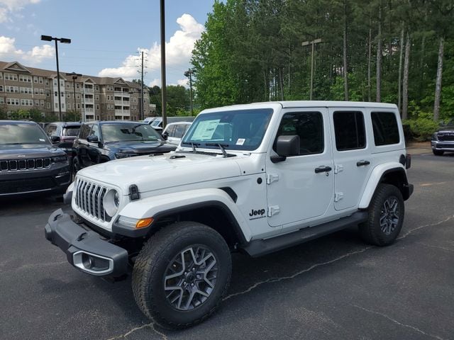 2025 Jeep Wrangler Sahara photo 3