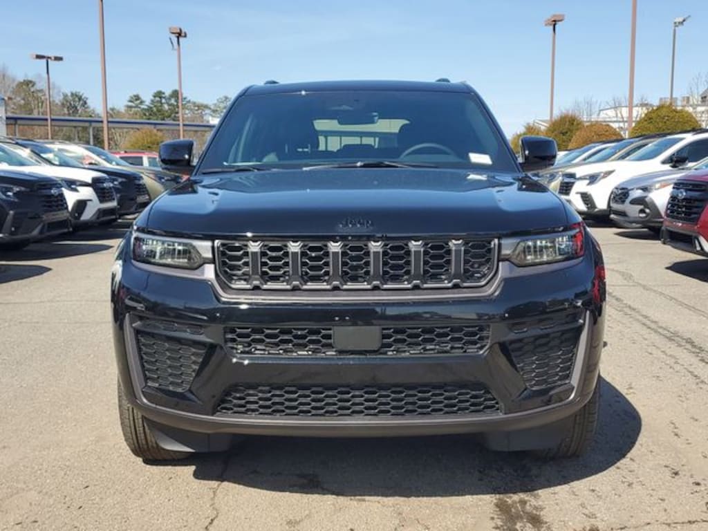 New 2026 Jeep Grand Cherokee LAREDO ALTITUDE 4X4 Sport Utility