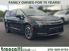 New 2027 Chrysler Pacifica LIMITED Passenger Van in Cumming GA