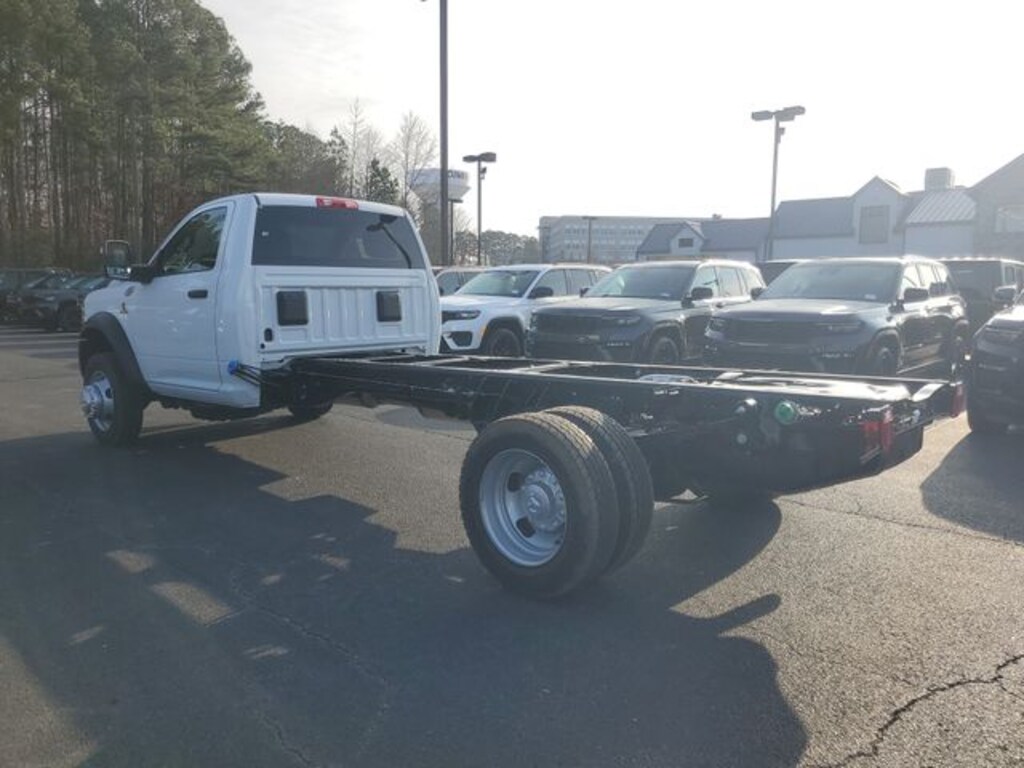 New 2026 Ram 5500 Chassis Cab TRADESMAN REGULAR 4X4 108' CA Pickup