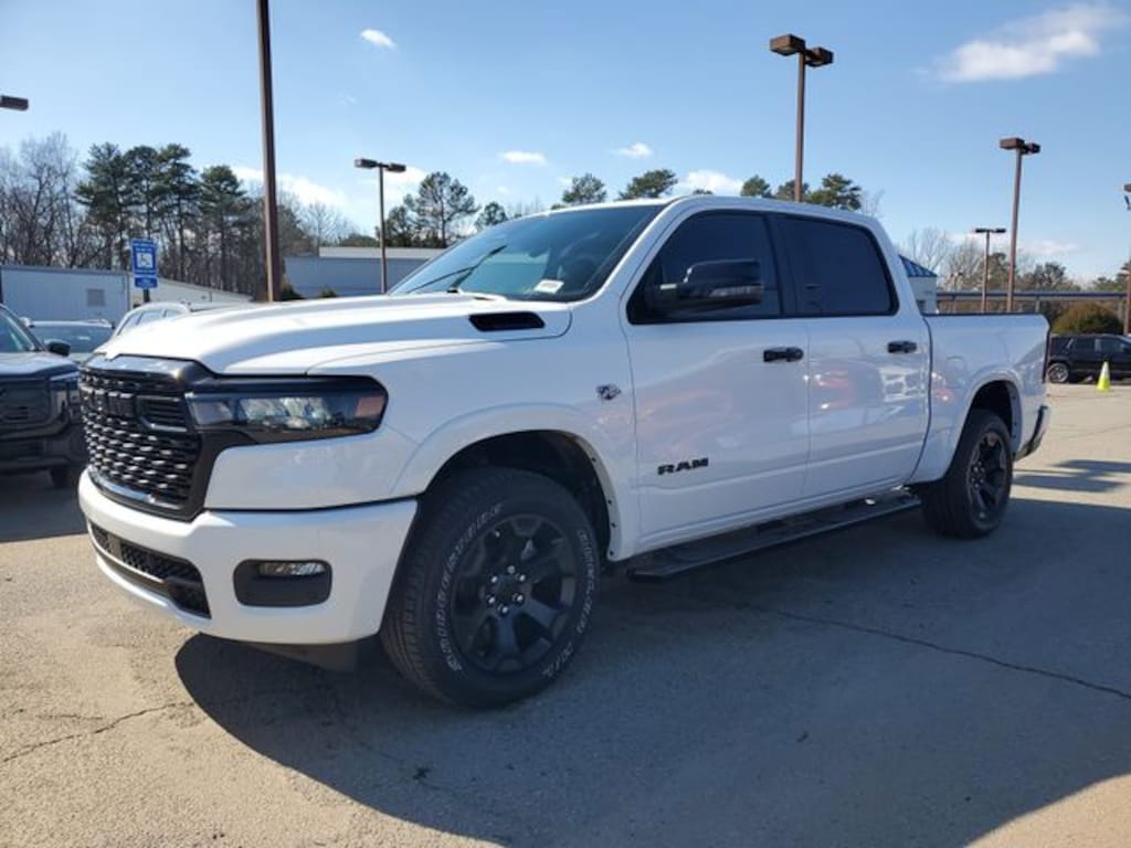New 2026 Ram 1500 BIG HORN CREW CAB 4X4 5'7 BOX Pickup