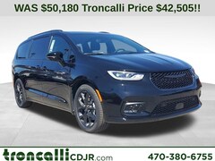 New 2026 Chrysler Pacifica SELECT Passenger Van in Cumming GA