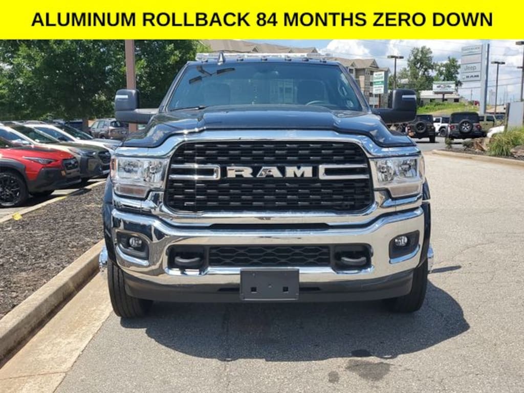 New 2024 Ram 5500 Chassis Cab 5500 SLT CHASSIS REGULAR CAB 4X4 120' CA Pickup