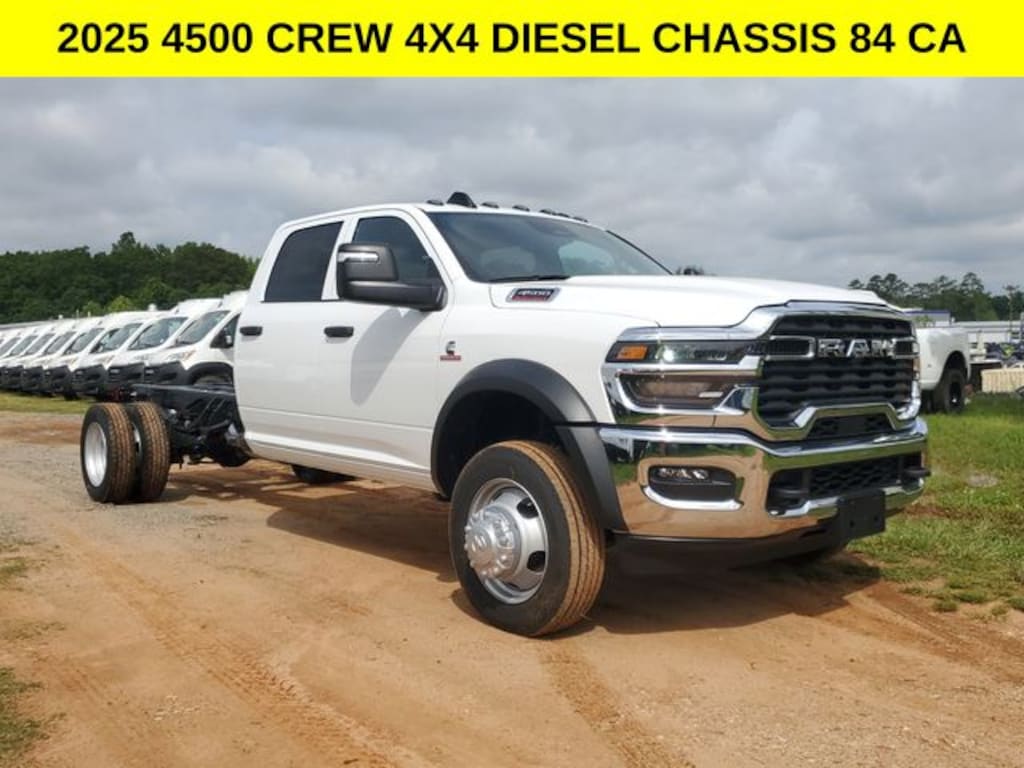 New 2025 Ram 4500 Chassis Cab 4500 TRADESMAN CHASSIS CREW CAB 4X4 84' CA Pickup