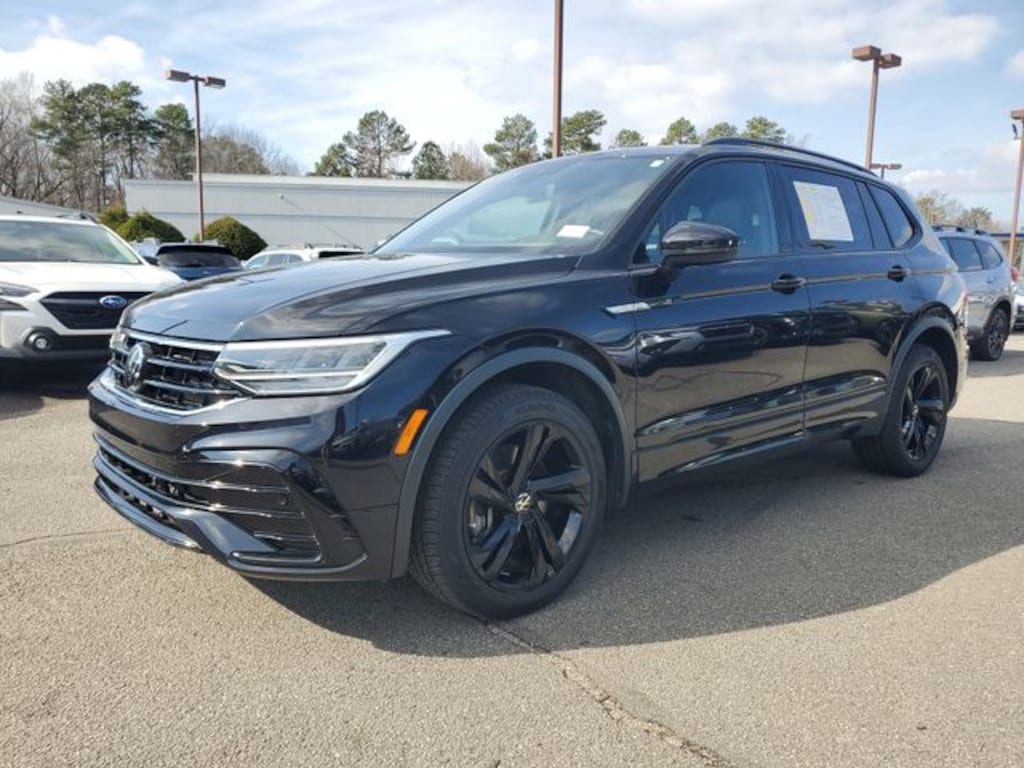 Used 2024 Volkswagen Tiguan 2.0T SE R-Line Black SUV
