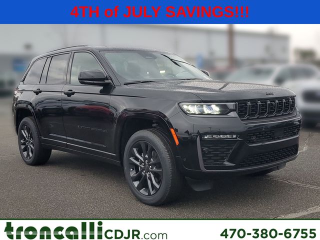 Diamond Black Crystal Pearlcoat 2026 Jeep Grand Cherokee SUV / Crossover Four-Wheel Drive 8-Speed Automatic