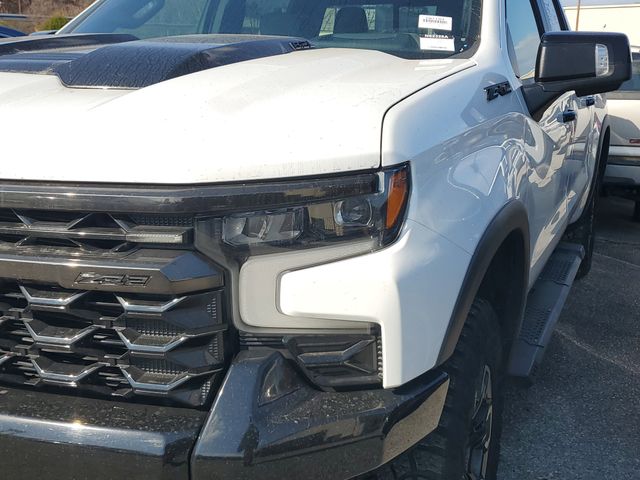 2023 Chevrolet Silverado 1500 ZR2 photo 3