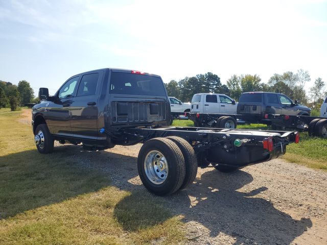 2026 Ram 3500 Tradesman photo 4