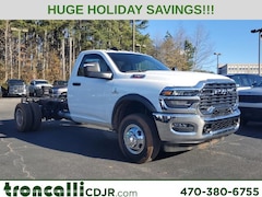2026 Ram 3500 Chassis Cab TRADESMAN  REGULAR  4X4 84' CA Pickup
