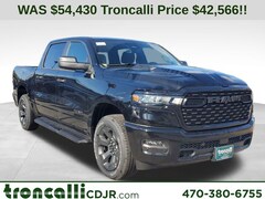 2026 Ram 1500 EXPRESS CREW CAB 4X4 5'7 BOX Pickup