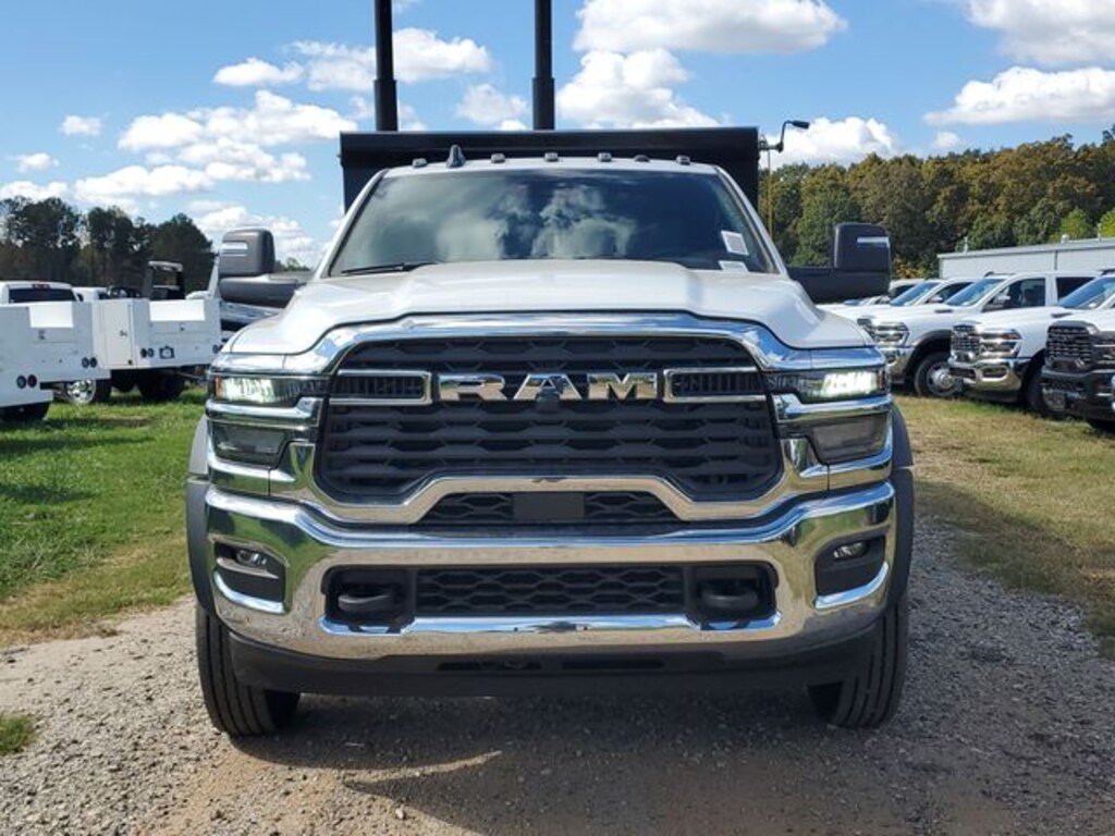 New 2025 Ram 5500 Chassis Cab 5500 TRADESMAN CHASSIS CREW CAB 4X4 60' CA Pickup