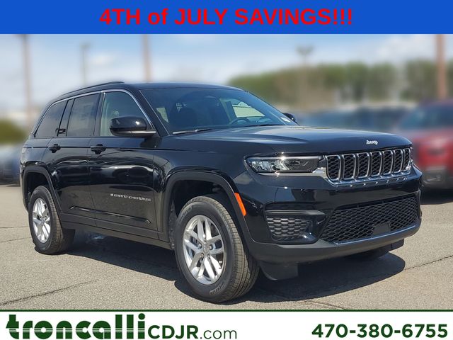 Diamond Black Crystal Pearlcoat 2026 Jeep Grand Cherokee SUV / Crossover 4X2 8-Speed Automatic