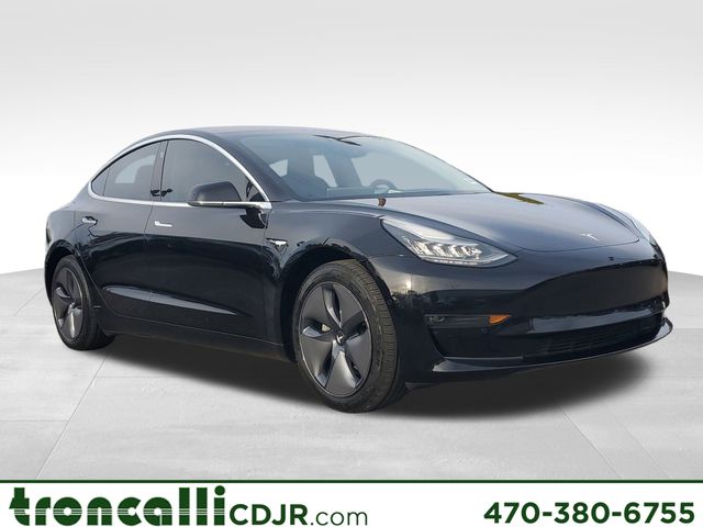 2019 Tesla Model 3 Mid Range's photo