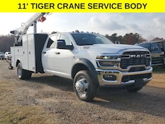 2025 Ram 5500 Chassis Cab 5500 TRADESMAN CHASSIS CREW CAB 4X4 84' CA Pickup