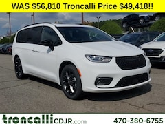 New 2026 Chrysler Pacifica LIMITED AWD Passenger Van in Cumming GA