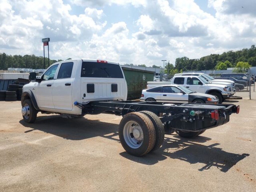 New 2025 Ram 5500 Chassis Cab 5500 TRADESMAN CHASSIS CREW CAB 4X4 84' CA Pickup