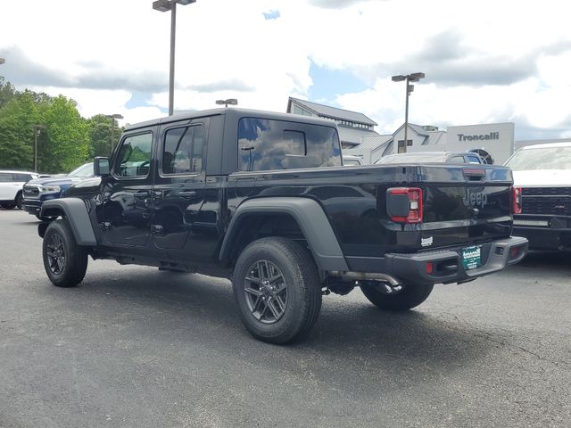 2025 Jeep Gladiator Sport S photo 4