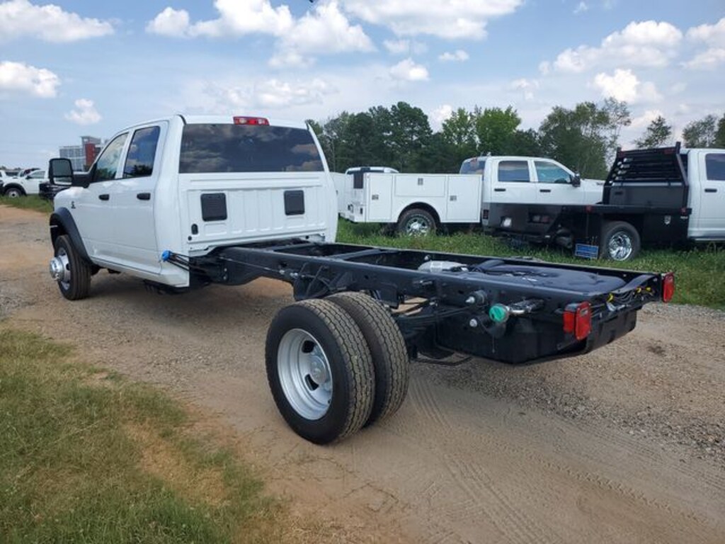 New 2025 Ram 4500 Chassis Cab 4500 TRADESMAN CHASSIS CREW CAB 4X4 84' CA Pickup