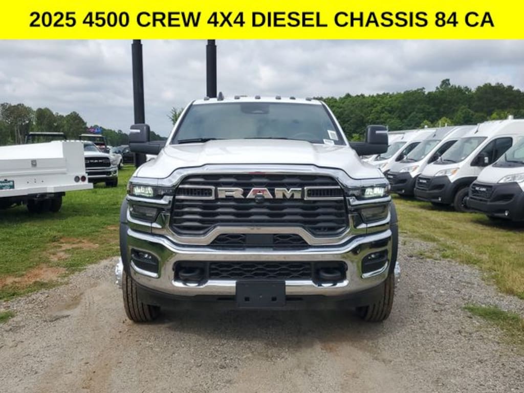 New 2025 Ram 4500 Chassis Cab 4500 TRADESMAN CHASSIS CREW CAB 4X4 84' CA Pickup